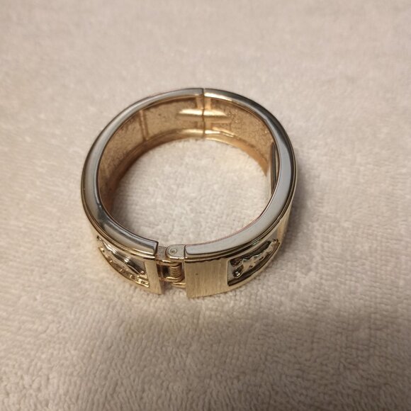 Vintage Gruen Panther Two Tone Hinged Bangle Watch. - Picture 6 of 6